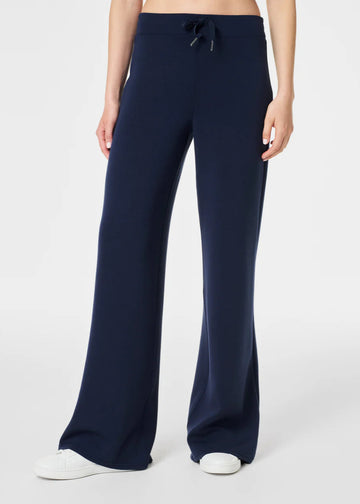 Airessentials Wide Leg Pant